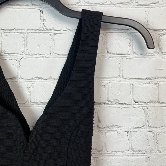 Trixxi Black Textured Bodycon Dress Juniors Size 0 & 5 Homecoming Prom - Picture 3 of 7